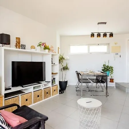 Apartment Beachfront Triplex Penthouse With Pool, Rooftop, Sea View *