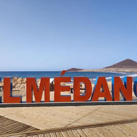 Apartmán Beachfront Duplex Penthouse With Pool, Rooftop, Sea View