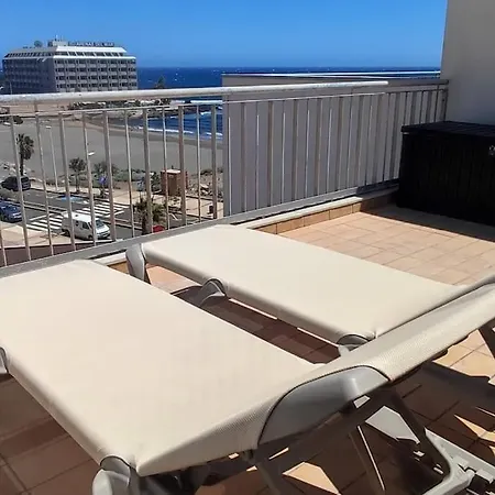 Beachfront Duplex Penthouse With Pool, Rooftop, Sea View Apartmán